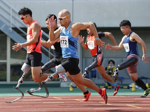 Paralympic athletes running